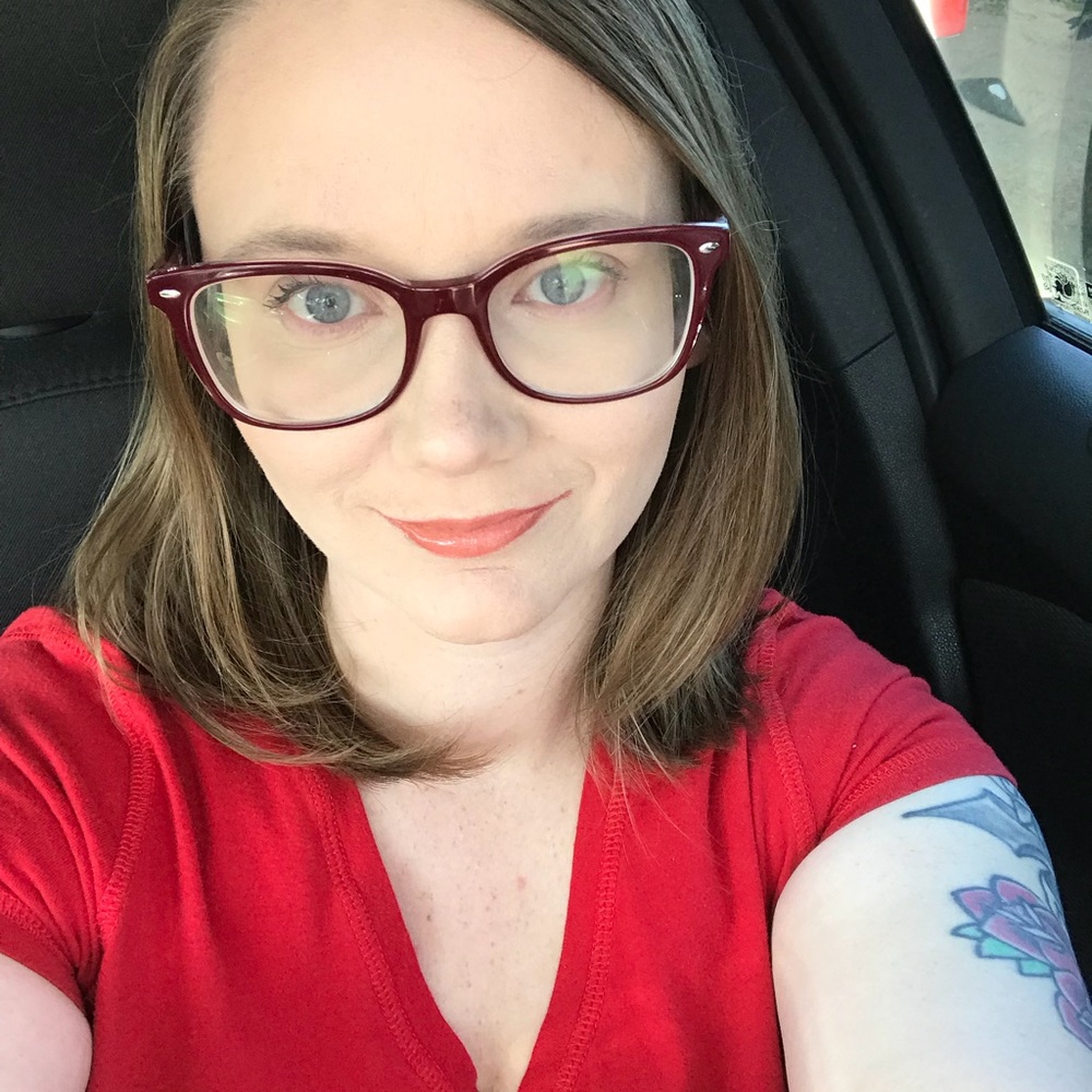 Meet your Posher, Caitlim